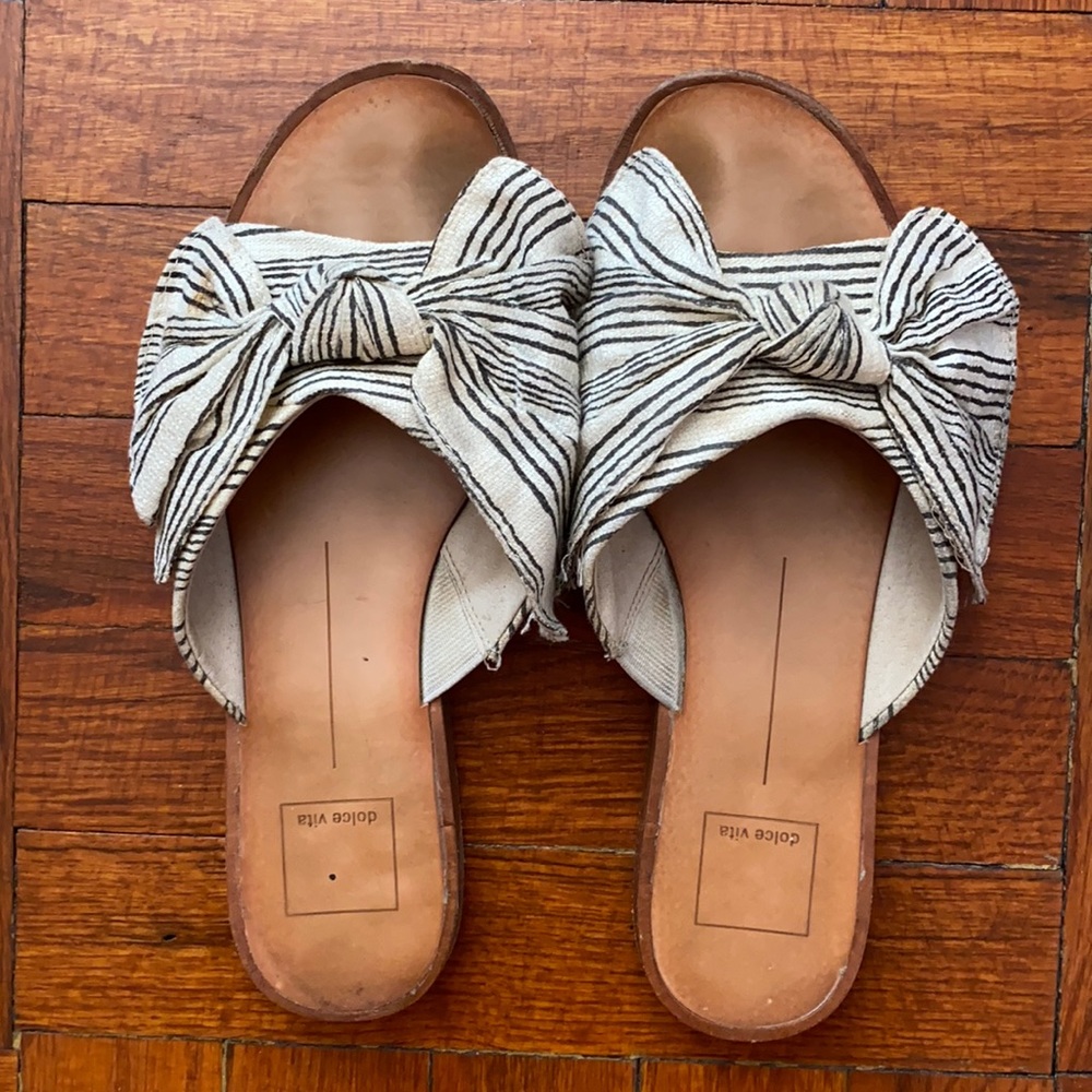 Dolce Vita Slides Size 7